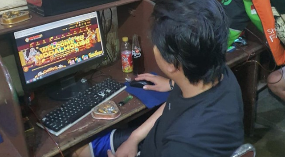 Judi Slot di Warnet: 3 Warga di Bandar Lampung Diciduk Polisi